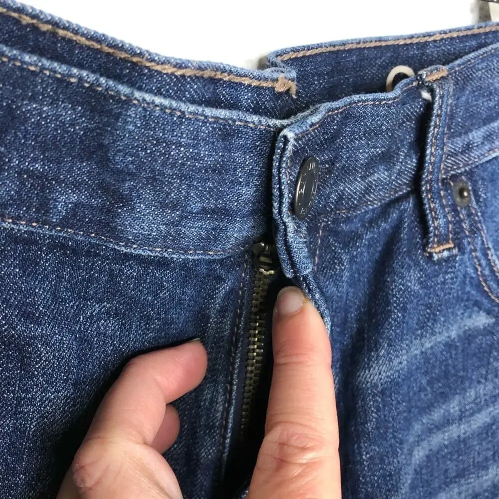 Gap boyfriend jean shorts size 12 or 31R